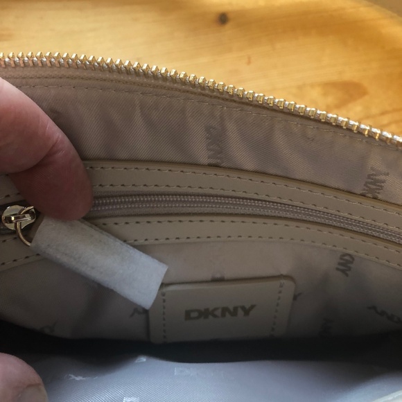 Dkny “dome” mini crossbody bag - Picture 4 of 4